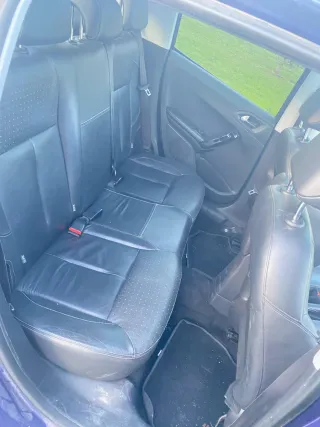 Peugeot 208 ALLURE vti 120 / 1.6 2012