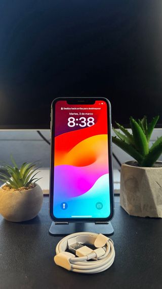 iPhone XR 64GB • 100% Batería • Buen estado