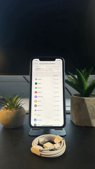 iPhone XR 64GB • 100% Batería • Buen estado