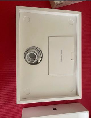 MacBook Pro M2 Plata