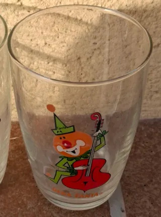 3 Vasos Fanta con personaje