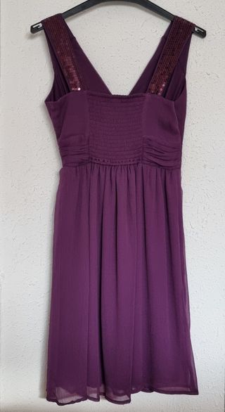 Vestido morado con lentejuelas