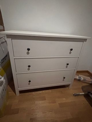 Cómoda 3 cajones Ikea HEMNES blanca