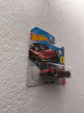 Hot Wheels Ferrari 12 Cilindri