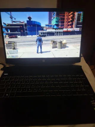 HP GAMING LAPTOP 15 8GB DE RAM GTX1050