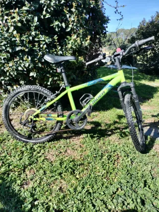 Bicicleta infantil Rockrider verde