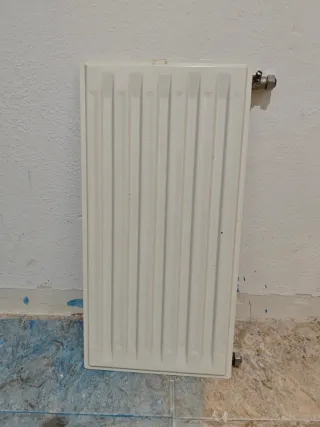 Radiador de agua blanco