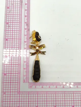 Pendientes lazo calado oro 18kt piedra palo santo