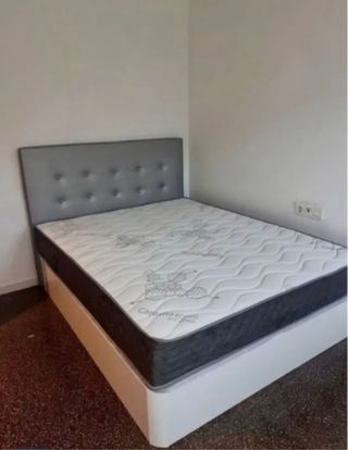 canapés y colchones armarios y sofas?