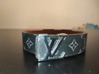 Cintura LV nera fibbia argento