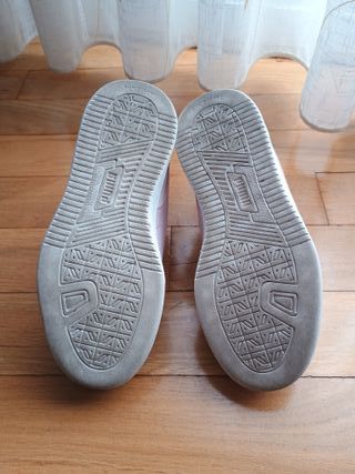 Zapatillas Puma niña mod. 394465-15. Núm. 32