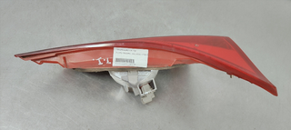 PILOTO TRASERO IZQUIERDO INTERIOR TOYOTA AURIS 1.