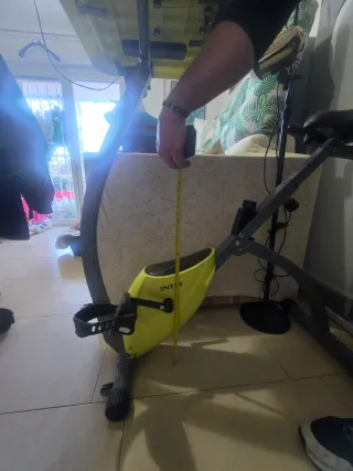 Bici estática plegable con mesa