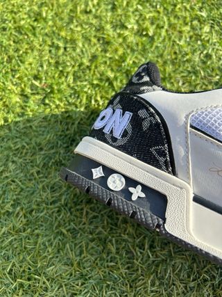 Zapatillas Louis Vuitton Blancas y Negras