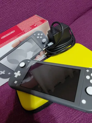 Nintendo Switch Lite Gris