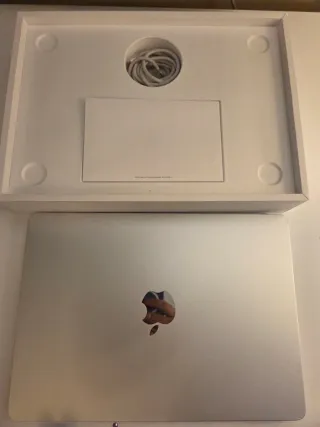 MacBook air m2 pantalla rota