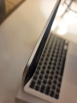 MacBook air m2 pantalla rota