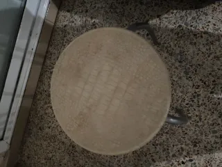 Taburetes metálicos y de plástico