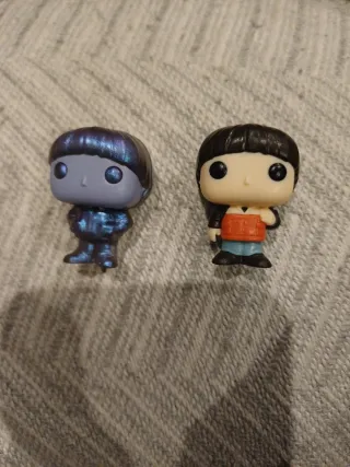 2 Figuras huevo kinder Stranger Things