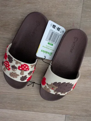 Chanclas Dedoles Talla 32 Erizo y Seta