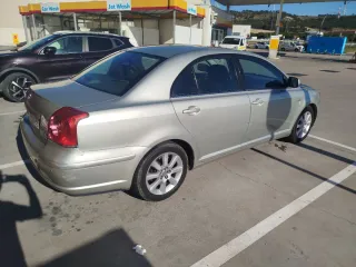 Toyota Avensis 2004