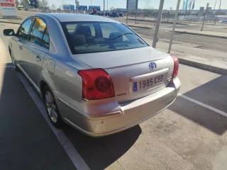 Toyota Avensis 2004