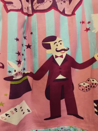 Falda Rosalita McGee Magic Show