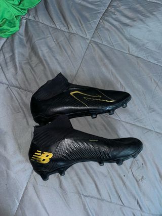 Botas de futbol new balance gama alta