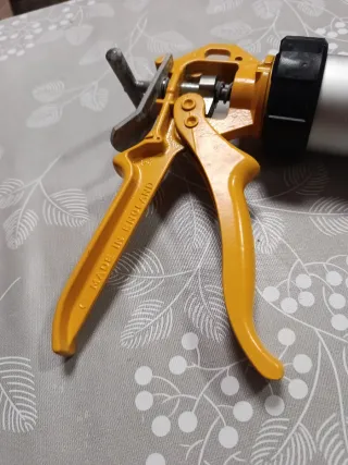 Pistola Sika de cartucho de silicona Profesional