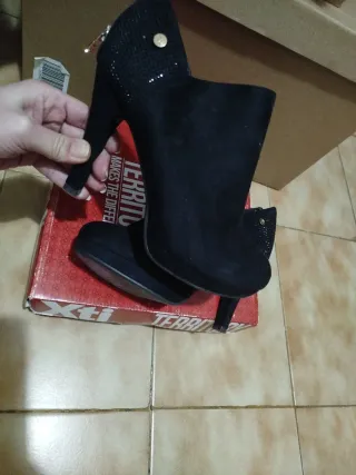 Botines tacón alto plataforma  negros tacón