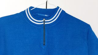 Maillot ciclismo vintage de punto, azul y blanco