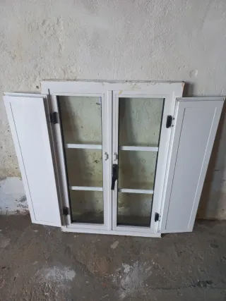 Puerta y ventanas de aluminio
