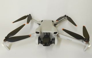 DJI Mini 3 Drone con RC