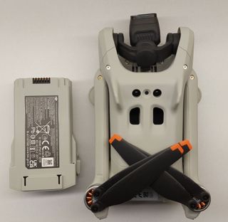 DJI Mini 3 Drone con RC