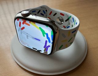 Apple Watch 45mm. Pride 2023 Sport Band S/M