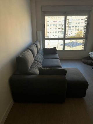 Sofá chaise longue de IKEA en buen estado