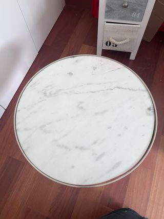 Mesa auxiliar de mármol Zara Home