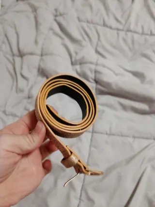 Cinturón dorado niña