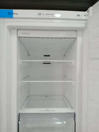 Congelador Vertical Balay Blanco