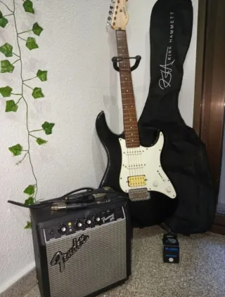 Guitarra Yamaha EG 112 Negra