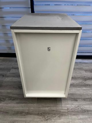 Mueble de cocina con patas 72x60x45