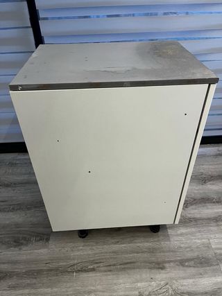 Mueble de cocina con patas 72x60x45