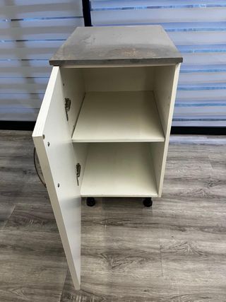 Mueble de cocina con patas 72x60x45