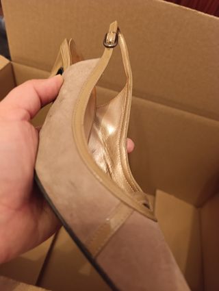 Zapatos tacón beige destalonados