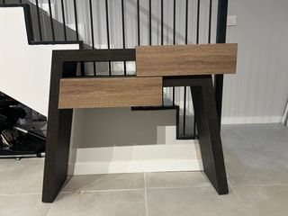 Mueble de entrada moderno con dos cajones