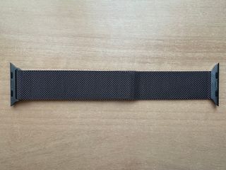 Apple Watch 45mm. Graphite Milanese Loop