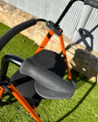 Andador para personas mayores