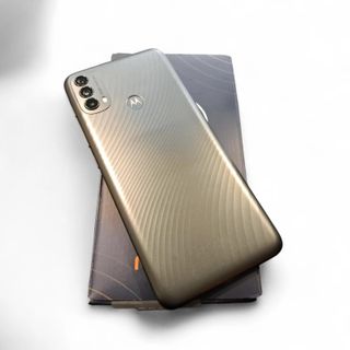 MOVIL MOTOROLA MOTO E40 64GB 4GB RAM COLOR GRIS CON CAJA