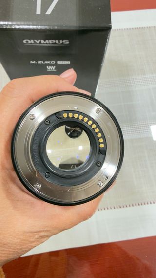 Objetivo OLYMPUS 17mm 1.2 PRO