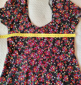 Vestido estampado floral negro